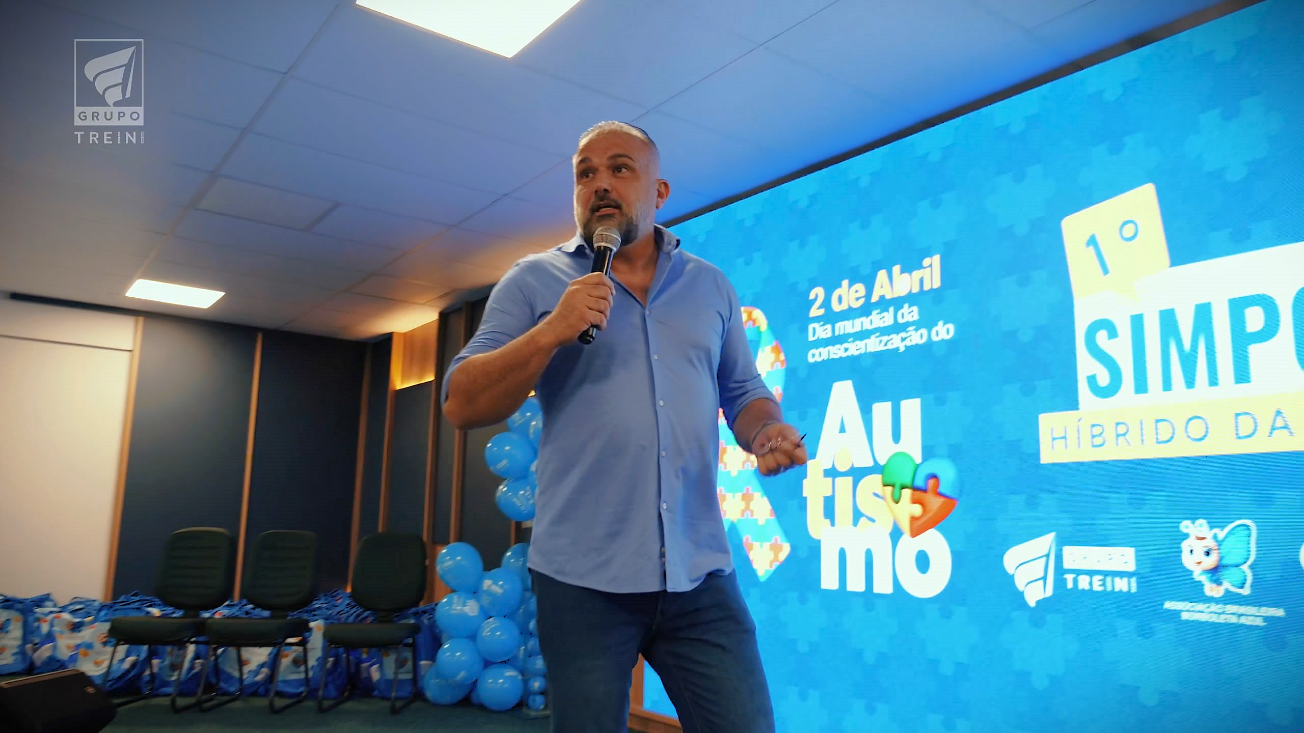 Renato Loffi palestrando